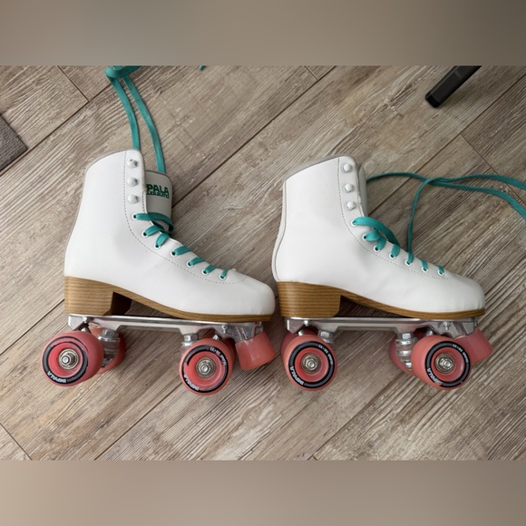 Impala Quad Skate Rollerskates with Toe Caps - Picture 3 of 7